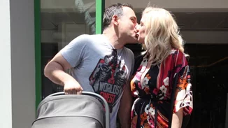 Κατερίνα Καραβάτου: Πήρε εξιτήριο από το μαιευτήριο