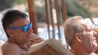 Πέτρος Κωστόπουλος – Γιώργος Λιάγκας: Για μπάνιο με τους γιους τους