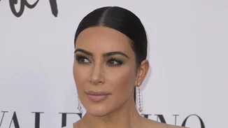 Η Kim Kardashian αναρτά σπάνιο στιγμιότυπο του Saint West!