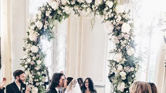 To Ιnstagram πήρε φωτιά! Ποια διάσημη blogger παντρεύτηκε με νυφικό Elie Saab;