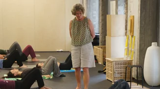 Θέλεις ένα «νέο σώμα»; Δοκίμασε τη μέθοδο Feldenkrais!