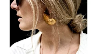 Street Jewels: Ποια κοσμήματα προτιμούν οι fashion bloggers και πώς τα φορούν;