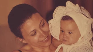 Mother's Day: Τα τρυφερά στιγμιότυπα των επωνύμων με τις μανούλες τους