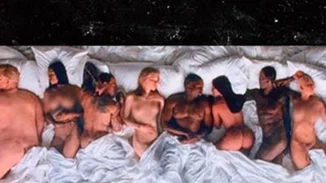 Kanye West: Σοκάρει και πάλι με τα γυμνά στιγμιότυπα διασήμων στο νέο του κλιπ