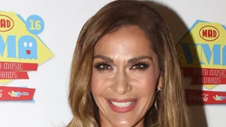 Δέσποινα Βανδή: Βάφτισε τον 9χρονο γιο της! Μάθε ακόμα τι φόρεσε και πού θα το βρεις (φωτογραφίες)