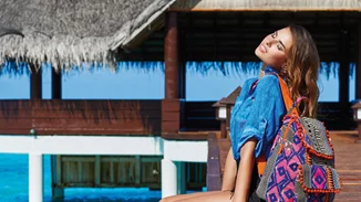 Αυτές τις τσάντες θα θέλεις να τις κρατάς όλο το καλοκαίρι!