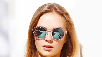 Αυτός είναι ο τρόπος να είσαι διαρκώς προστατευμένη από τον ήλιο! (video)