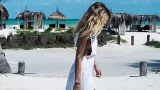 Έτσι φορούν τώρα το λευκό χρώμα οι πιο stylish bloggers!