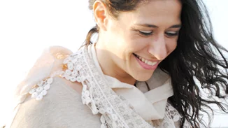 Bloggers του κόσμου: Γνωρίζοντας τον "παράδεισο" της Ελένης Ψυλλάκη