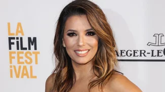 Eva Longoria | Πριν 14 χρόνια στις Κάννες έβαλε το φόρεμα της ανάποδα και δεν το κατάλαβε ποτέ