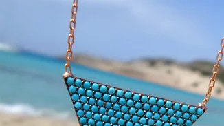 Li-LA-LO: Τα κοσμήματα που θα ντύσουν μαγικά το καλοκαίρι μας