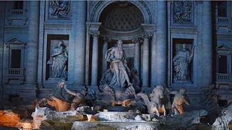 Fendi: Τα πάντα για το εντυπωσιακό couture show στην περίφημη Fontana di Trevi