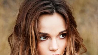 Beach hair look: Αυτός είναι ο τρόπος να το πετύχεις, εύκολα και γρήγορα!