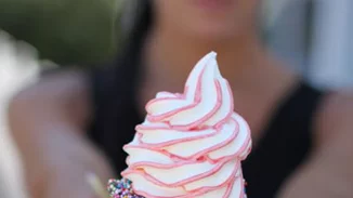 #maniMonday: Τα καλύτερα καλοκαιρινά στιγμιότυπα με πρωταγωνιστή το manicure σου!