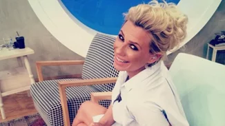 Κατερίνα Καραβάτου: Η πρώτη φωτογραφία αγκαλιά με τoν γιο της