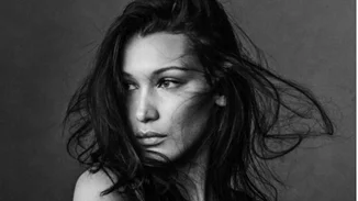 Bella Hadid: Φωτογραφίζεται με την πετσέτα της από τον Mario Τestino