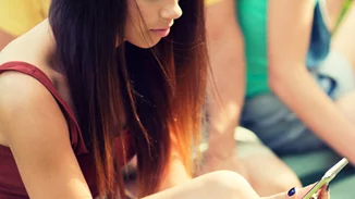 Ποιο smartphone είναι το ιδανικό για παιδιά εφηβικής ηλικίας;