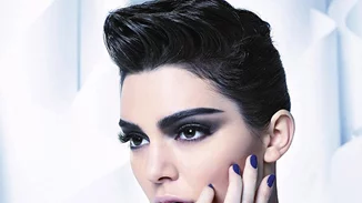 Kendall Jenner: Μεταμορφώνεται σε Elvis Presley για τη νέα καμπάνια της Fendi