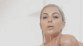 Kim Kardashian: Κάνει την φετινή Ημέρα των Ευχαριστιών πιο σέξι από ποτέ