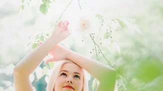 Πώς θα σώσεις τα μαλλιά σου με τη χρήση βοτάνων!