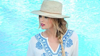 Etoile Coral: Τα πιο όμορφα καφτάνια του καλοκαιριού