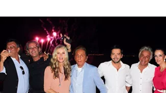 Valentino: Η βραδινή έξοδος στο Island