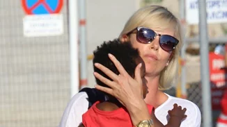 Charlize Theron: Φωτογραφίες από τις διακοπές της στην Κρήτη