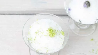 Πώς θα φτιάξεις μόνη σου αρωματικό αλάτι