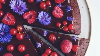 Σοκολατένιο κέικ για πρωινό; Ναι, με την άδεια της επιστήμης