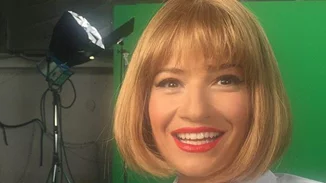 Φαίη Σκορδά: Βίντεο από τα backstage του νέου trailer του «Πρω1νού»