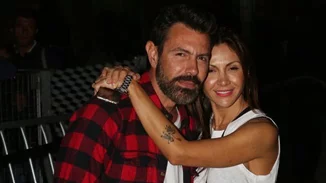 Ιωσήφ Μαρινάκης- Χρύσα Καλπάκη: Η βραδινή έξοδος του ερωτευμένου ζευγαριού