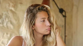 Μαρία Ηλιάκη | Ποζάρει στην παραλία και στέλνει το δικό της μήνυμα