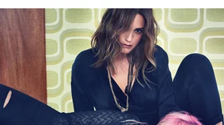 Sisley: Μαμά και κόρη κάνουν την πιο rock n roll καμπάνια που έχουμε δει