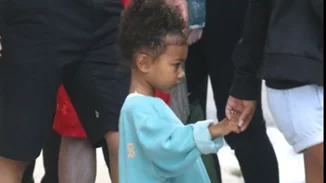 Η North West παρακολούθησε το show του μπαμπά της μαζί με τον μικρό αδελφό της!