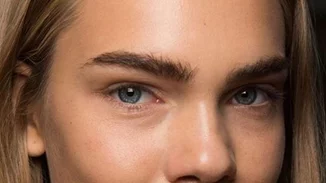 Ο οίκος Rodarte επαναπροσδιορίζει τα άβαφα νύχια με τρόπο που δε θα πιστεύεις