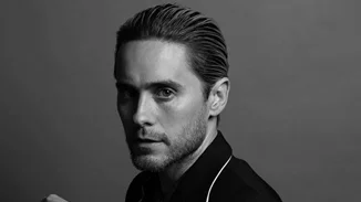 Ο Jared Leto γυμνός στην μπανιέρα... Ναι, όπως το άκουσες!