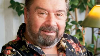 Ο Σταμάτης Φασουλής για τις κατηγορίες: "Καθίστε φρόνιμα. Ας αφήσουμε τη Δικαιοσύνη ή τα θύματα να μιλήσουν"