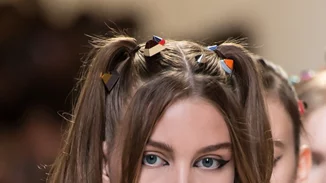 Εσύ ακόμα να βάλεις glitter στα χείλη σου; Ο οίκος Fendi το προτείνει!