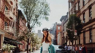 Μπορείς να νοικιάσεις έναν “Instagram Husband” για να κάνεις τη δουλειά σου!