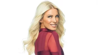 Κατερίνα Καινούργιου: Η επίσημη φωτογράφηση, ο πρώτος καλεσμένος και η γνώμη της για το «Ξαναδέστε Τους!»