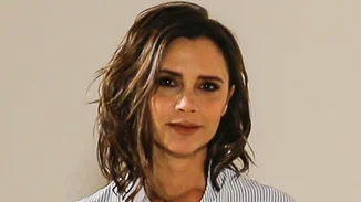 Το πιο εύκολο outfit της Victoria Beckham που θα κάνεις σήμερα!