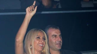 Γωγώ Μαστροκώστα - Τραϊανός Δέλλας: Η βραδινή έξοδος του ζευγαριού