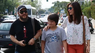 Βαλέρια Κουρούπη - Νίκος Ξύδης σε μια σπάνια κοινή εμφάνιση μαζί με τον γιο τους