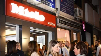 Τζένη Μπαλατσινού: Πού τη συνέλαβε ο φωτογραφικός φακός;