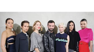Louis Vuitton: Όλοι οι celebrities και οι πρώτες εικόνες από το fashion show του οίκου!