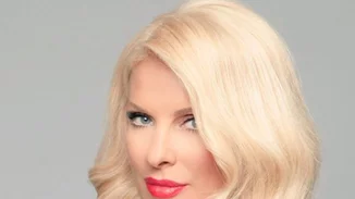 Ελένη Μενεγάκη: Η φωτογραφία στην αγκαλιά του…