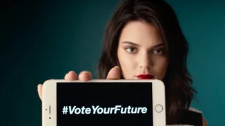 Kendall Jenner, Leonardo DiCaprio και άλλοι celebrities σε νέο προεκλογικό βίντεο