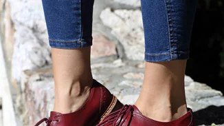 Μπλε & Κόκκινο: 6 παπούτσια στα δύο πιο hot χρώματα της σεζόν