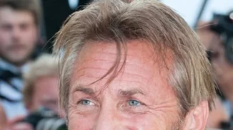 Sean Penn: Ερωτευμένος ξανά μετά το χωρισμό με τη Charlize Theron