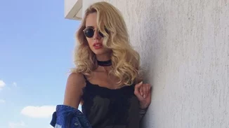 Πώς να φορέσεις το choker σύμφωνα με τις επώνυμες